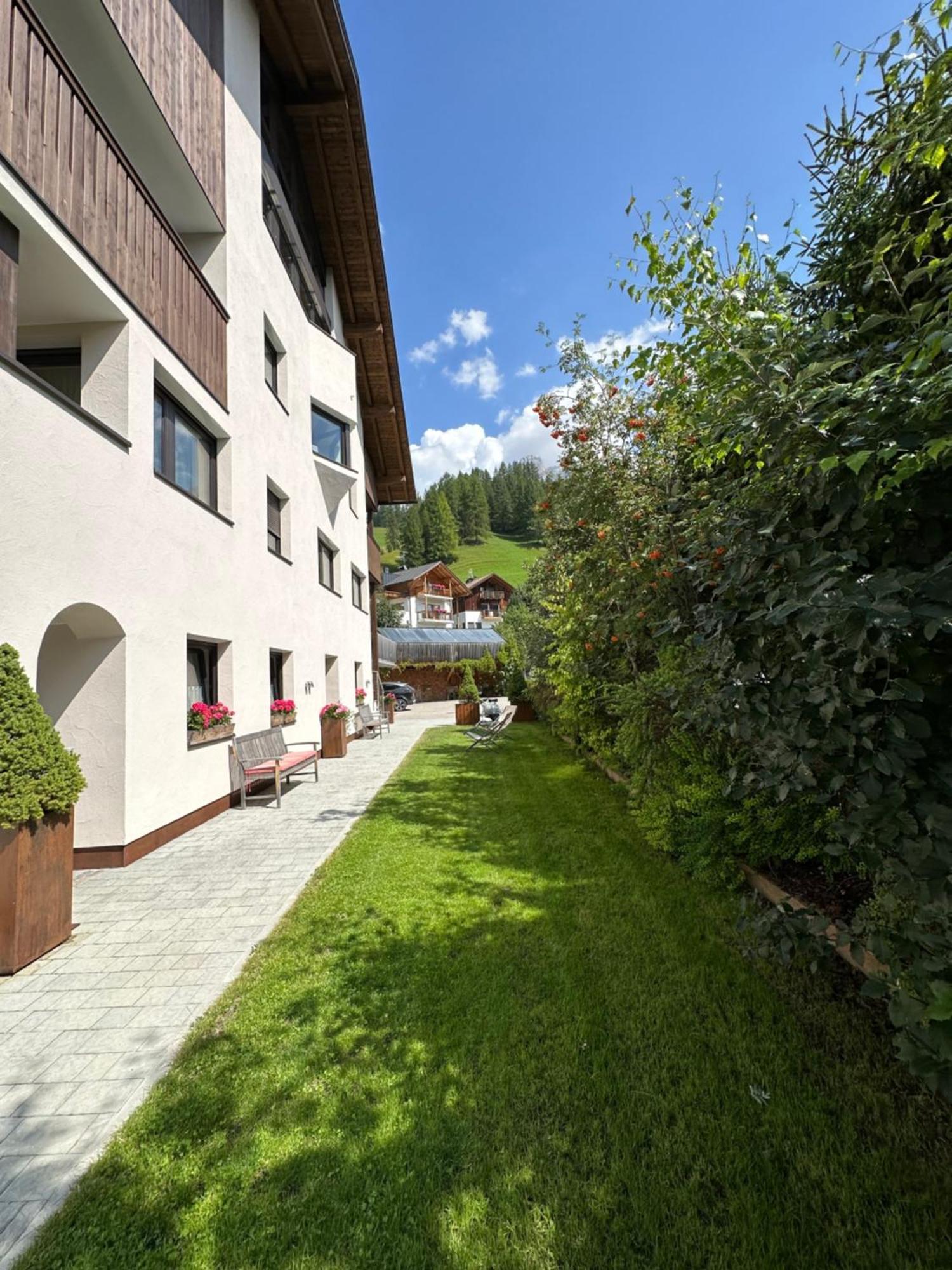 Apartment Ciasa Laoi San Cassiano  Exterior foto